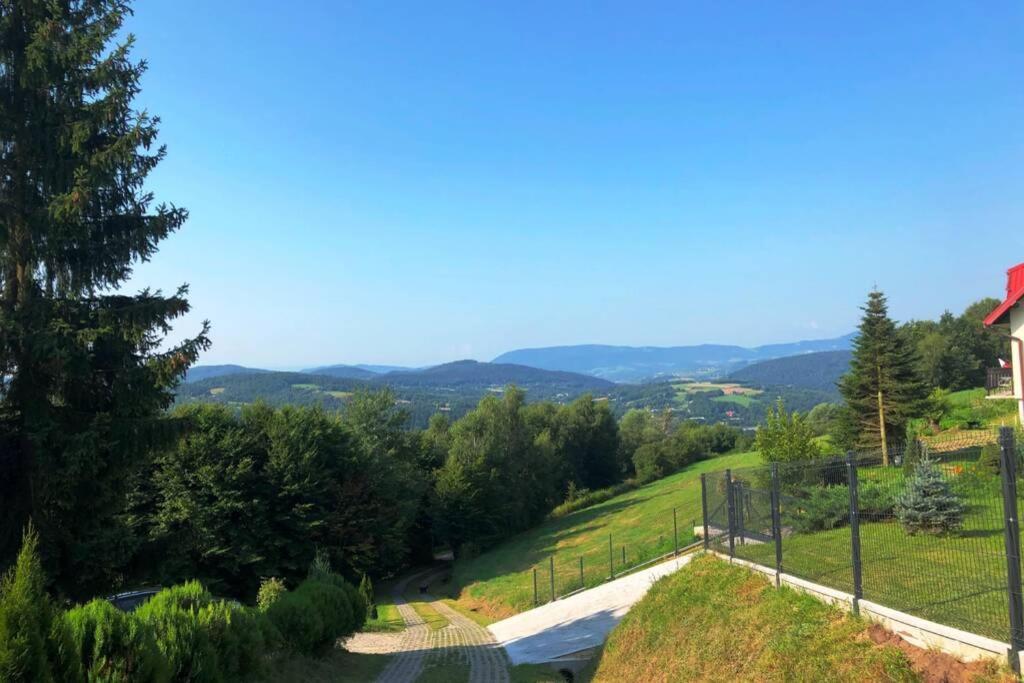 Dom Na Wzgorzu Z Pieknymi Widokami. Miejsce Tropie Villa Luaran gambar