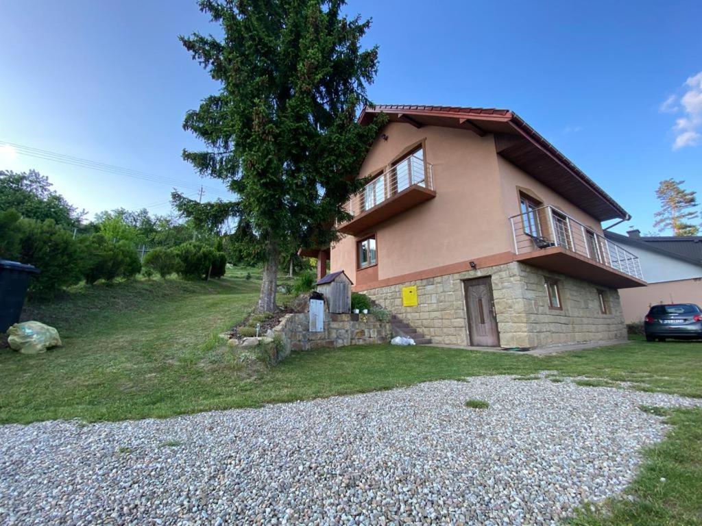Dom Na Wzgorzu Z Pieknymi Widokami. Miejsce Tropie Villa Luaran gambar